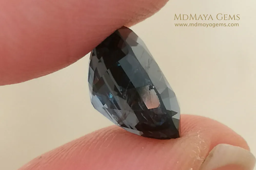 Beautiful Pair of Deep Blue Mogok Spinel. Oval cut. 6.34 ct total