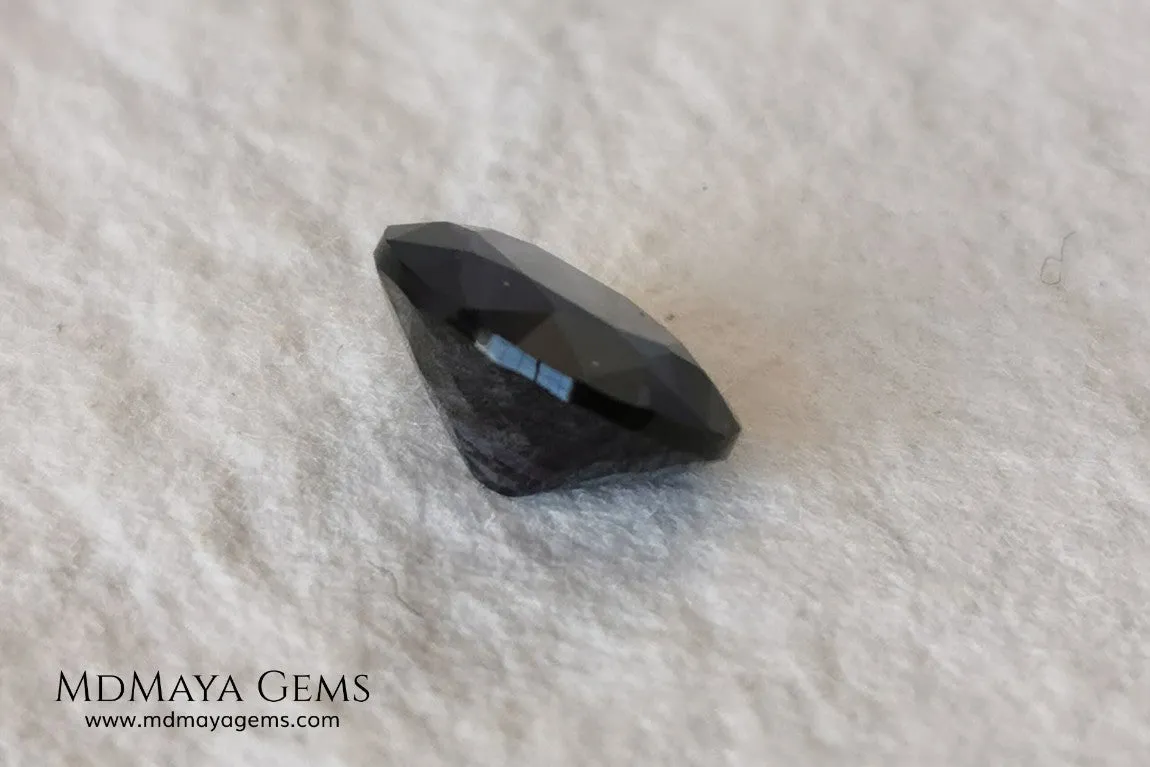 Dark Violet Spinel 2.10 ct,  oval cut