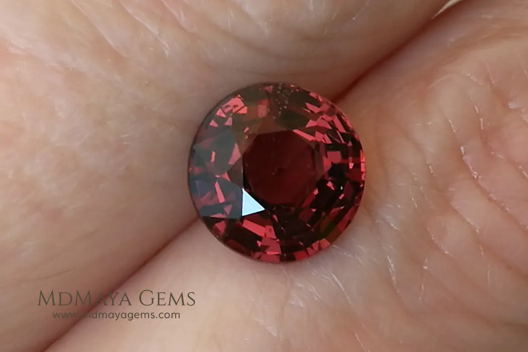 Exquisite! Natural reddish Orange Spinel. Round Cut. 2.23 ct.