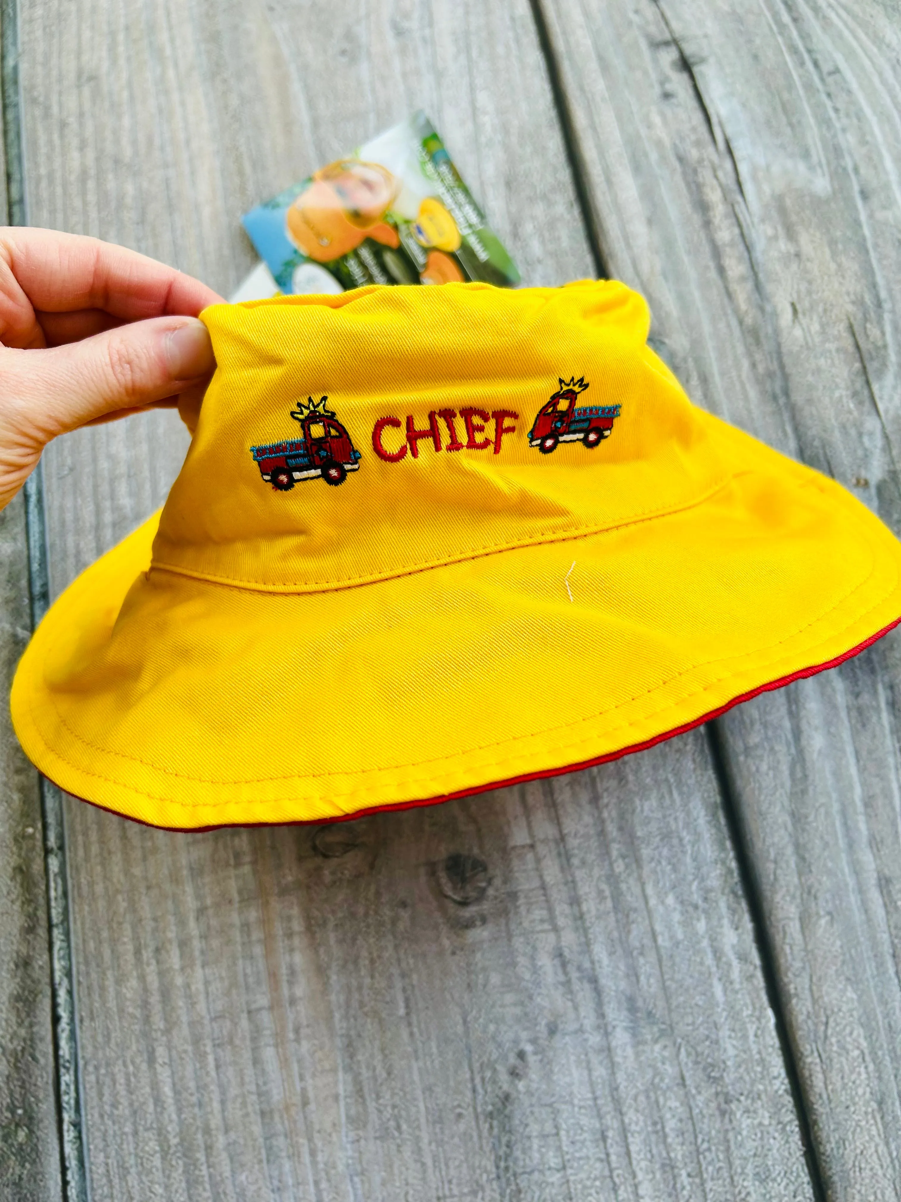 Flapjack Kids reversible bucket hat, 2-4yrs, fire truck/police car, new with tags