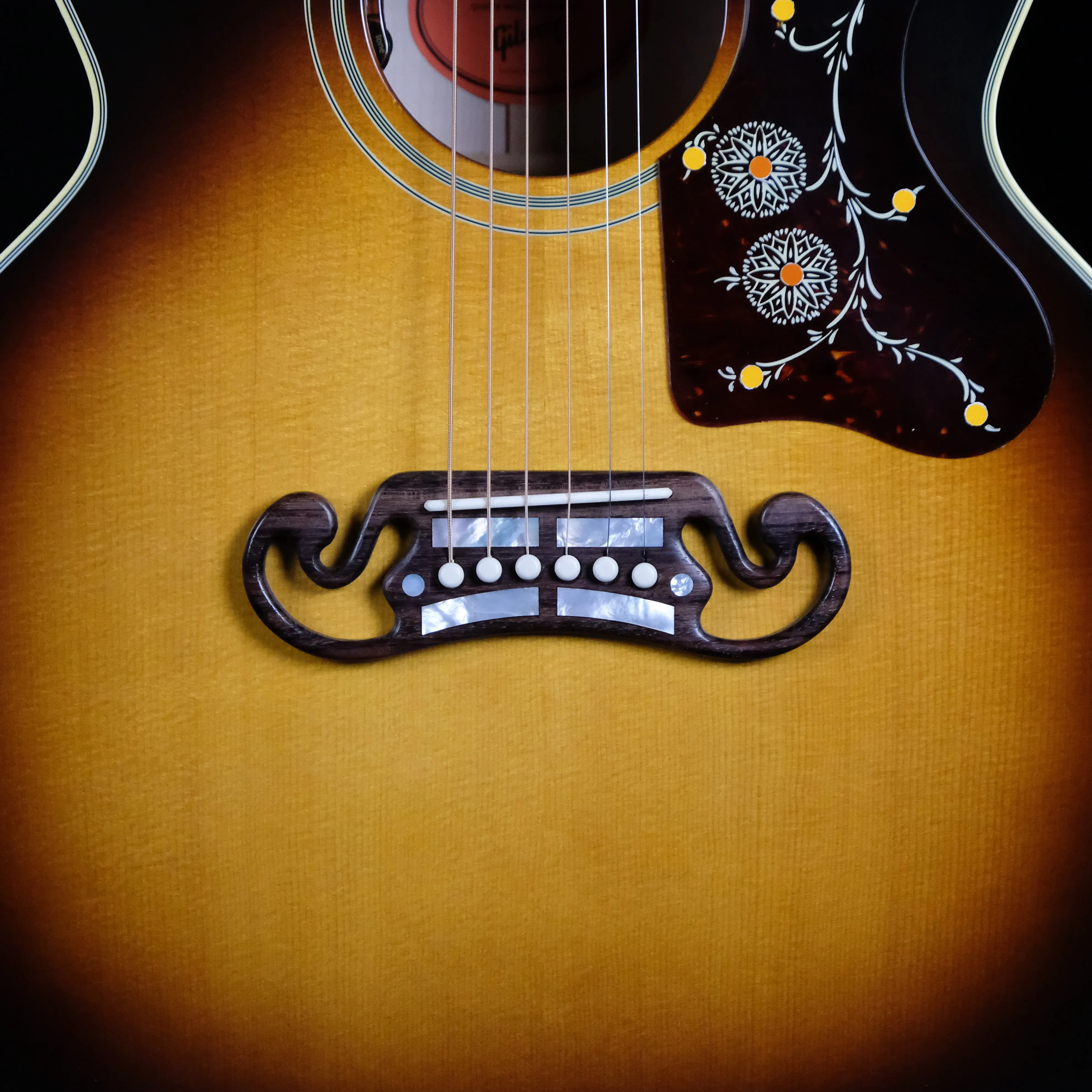 Gibson SJ-200 Original Acoustic Guitar - Vintage Sunburst