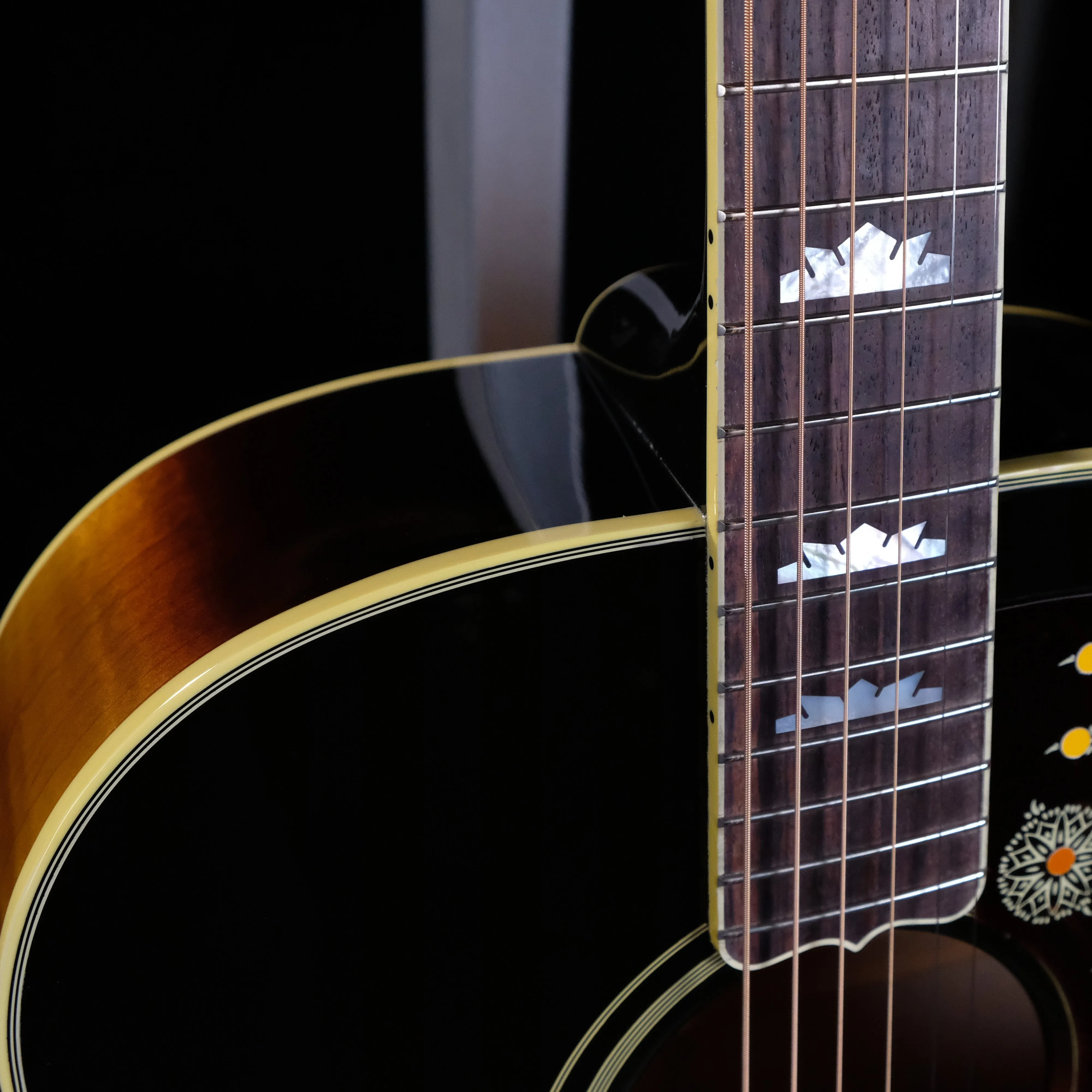 Gibson SJ-200 Original Acoustic Guitar - Vintage Sunburst
