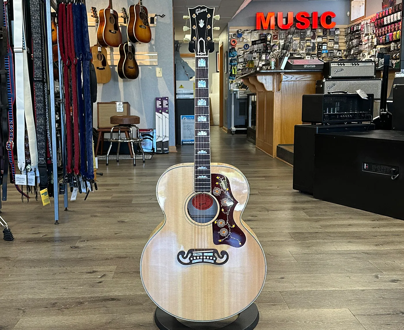 Gibson SJ-200 Standard Acoustic-Electric Guitar Antique Natural w/ Gibson Case 2022