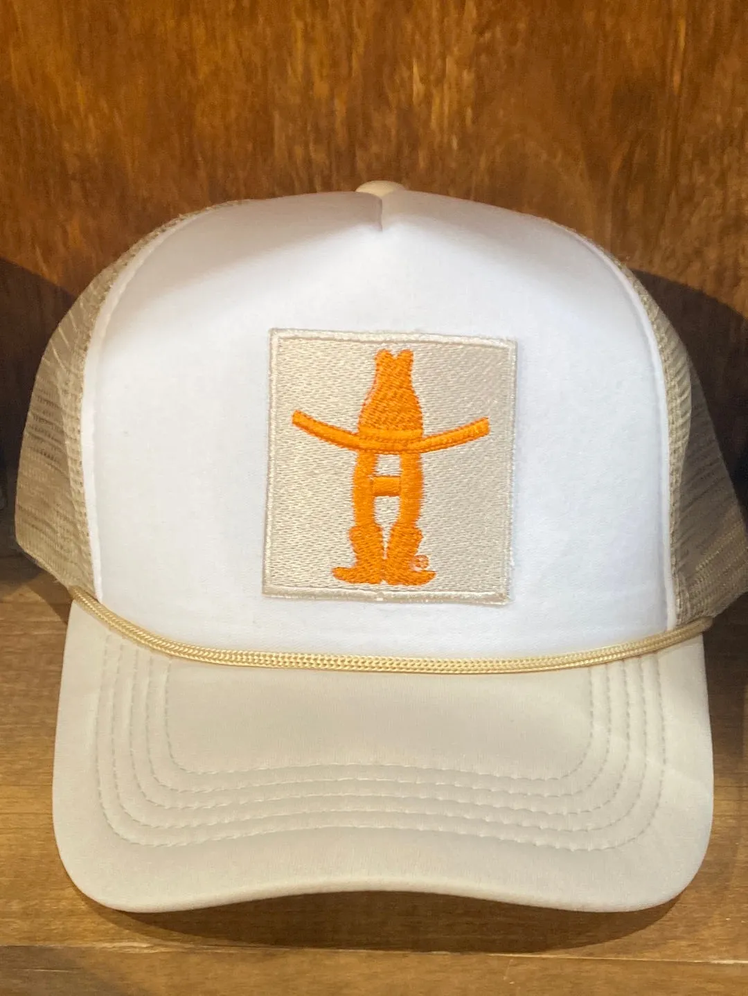 Howdy H Trucker Caps