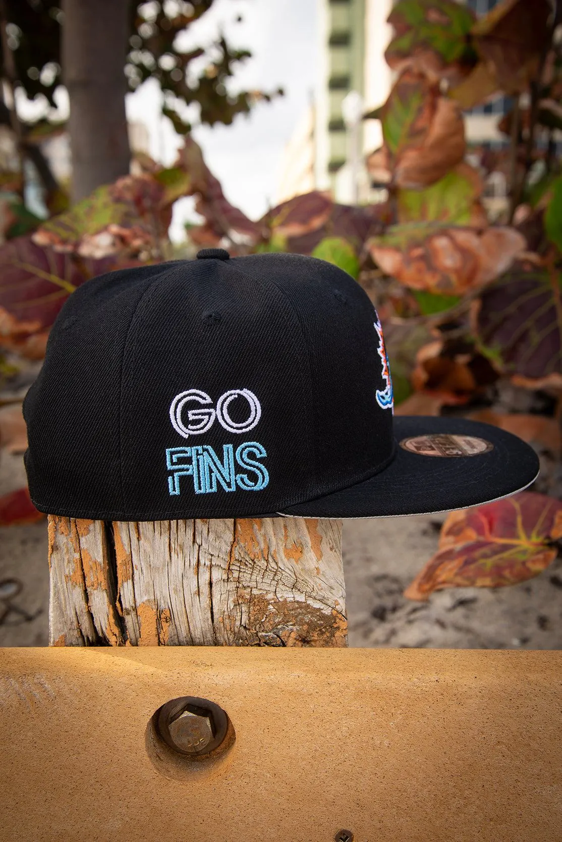Miami Dolphins Logo Outline Black 9Fifty New Era Fits Snapback Hat