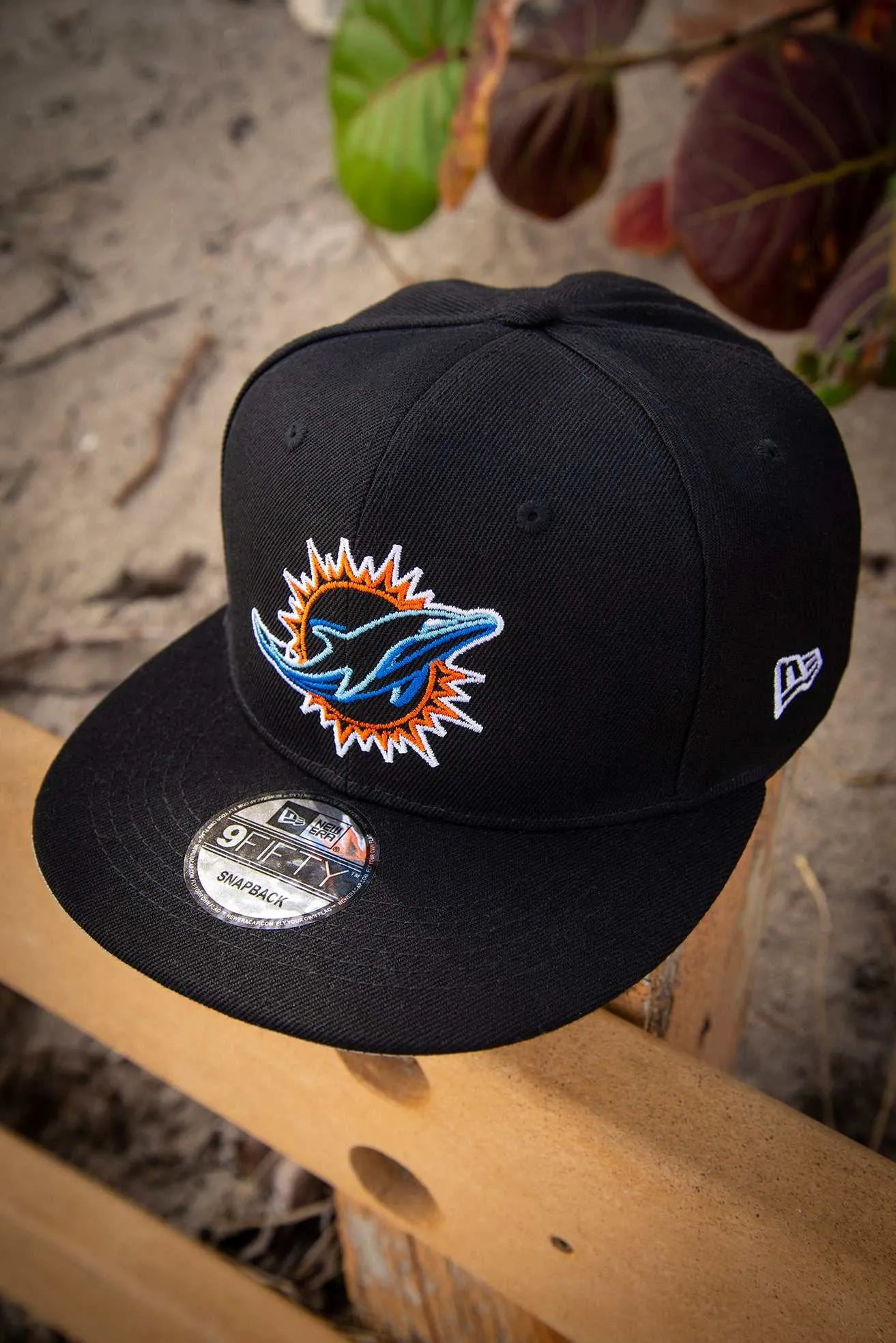 Miami Dolphins Logo Outline Black 9Fifty New Era Fits Snapback Hat