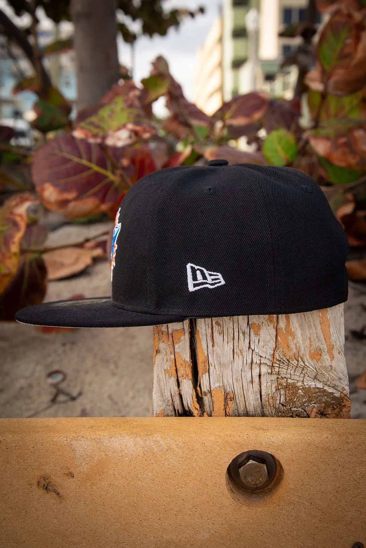 Miami Dolphins Logo Outline Black 9Fifty New Era Fits Snapback Hat