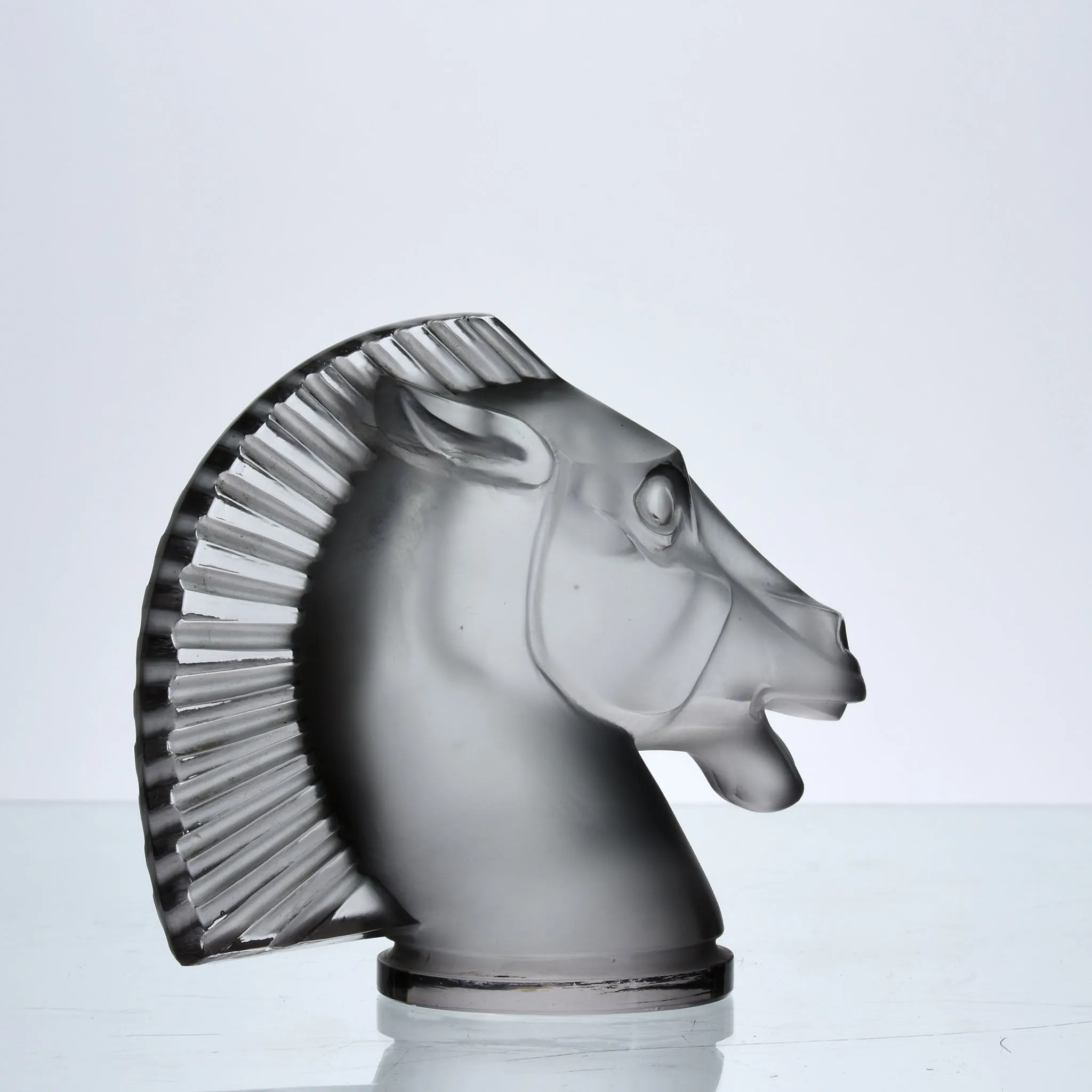 "Longchamps B" by René Lalique