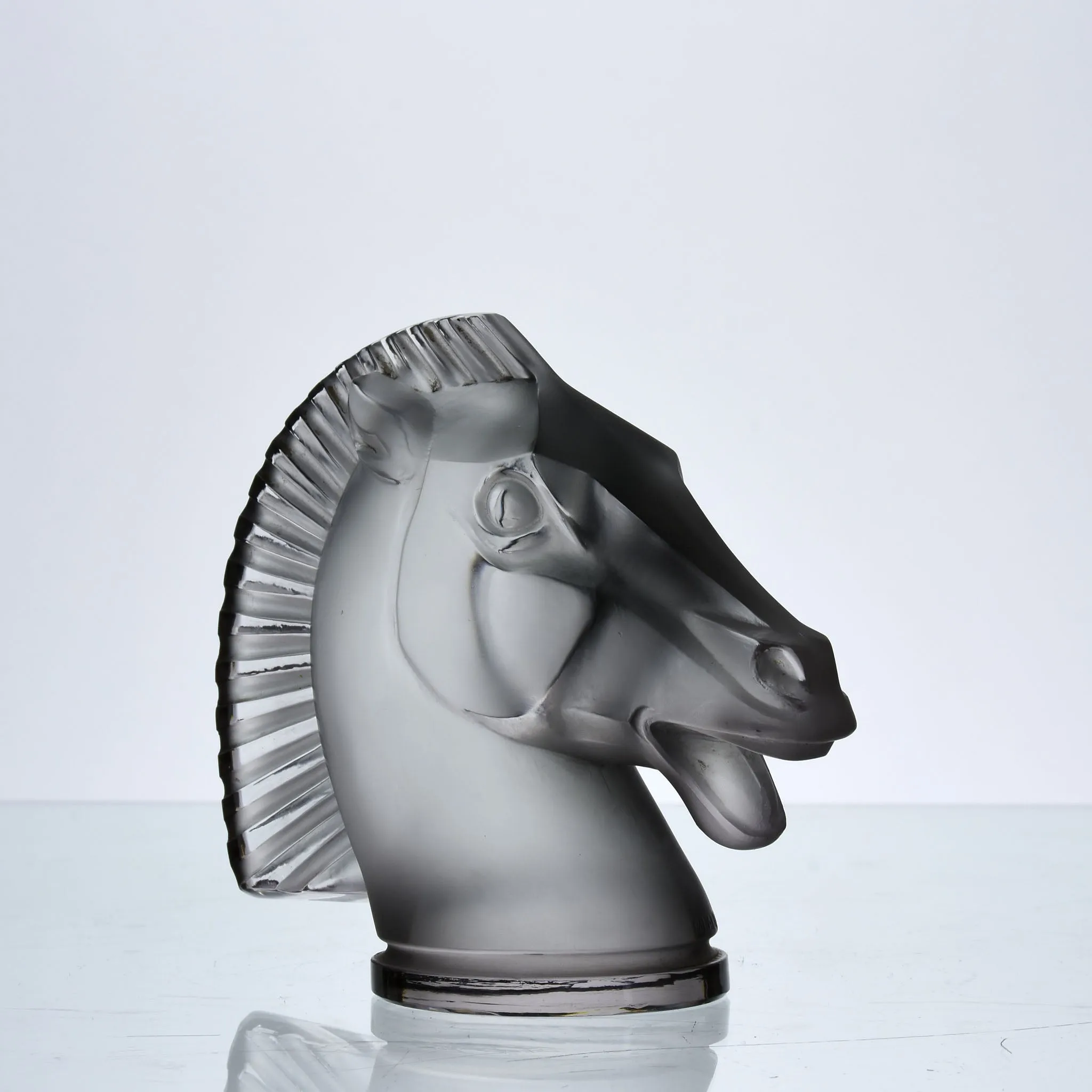 "Longchamps B" by René Lalique