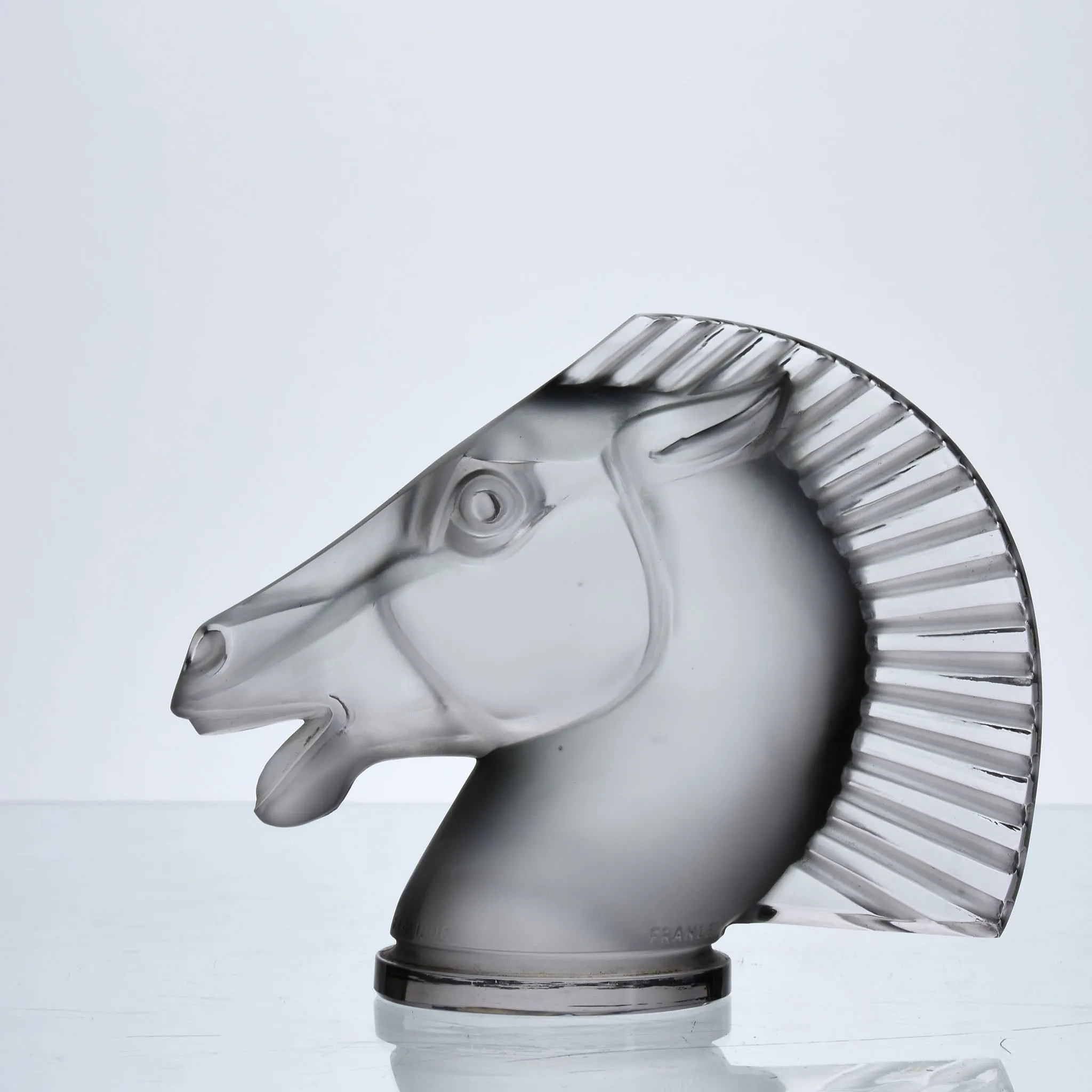 "Longchamps B" by René Lalique